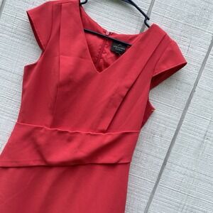 Adrianna Papell Sheath Dress Solid red Size 6 Knee Length‎ Cap Sleeve Dressy